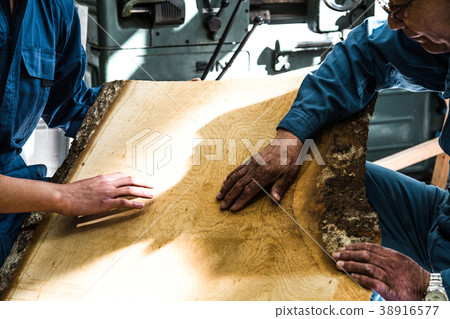 Engineer at manufacturing workshop Engineer at manufacturing workshop 38916577