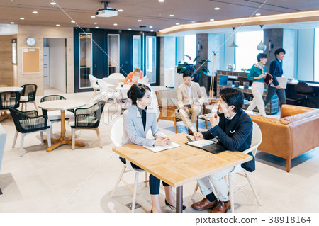 Office scene casual Office scene casual 38918164