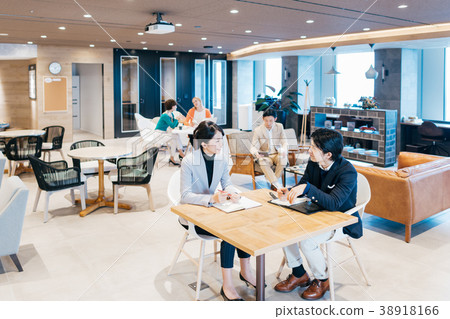 Office scene casual 38918166