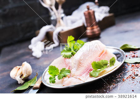 raw fish fillet raw fish fillet 38921614