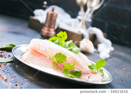 raw fish fillet 38921616