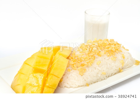 mango with steamed rice mango with steamed rice 38924741