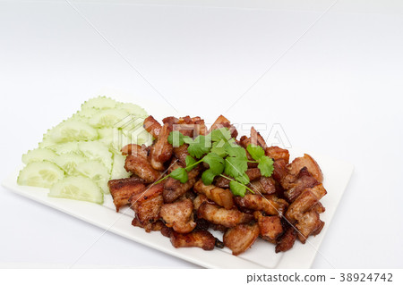 fried pork with cucumber 38924742