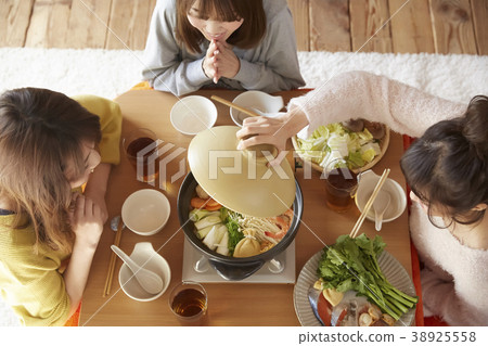Hot pot party girls meeting 38925558