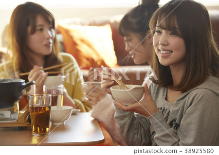 Hot pot party girls meeting 38925580