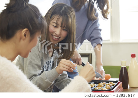 Takoyaki Party Women's Association Takoyaki Party Women's Association 38925617