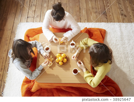 Kotatsu Girls Association Kotatsu Girls Association 38925647