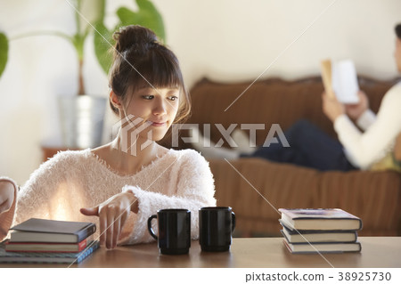 Home date Home date 38925730