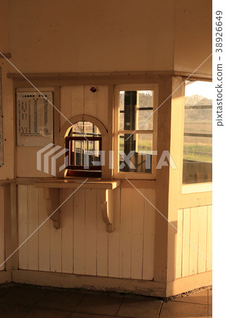 關東站“Kami-zusuramai站”的100個站 38926649