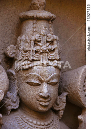 Carved idol on the inner wall of Rani ki vav Carved idol on the inner wall of Rani ki vav 38927316