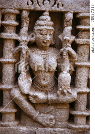Carved idol on the inner wall of Rani ki vav Carved idol on the inner wall of Rani ki vav 38927318