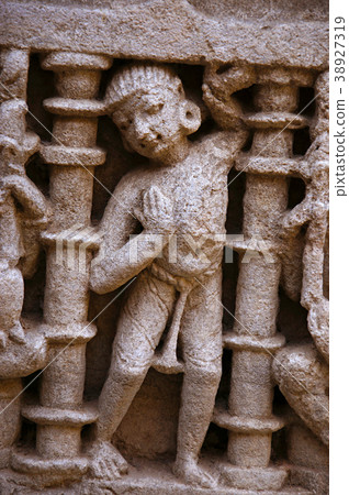 Carved idol on the inner wall of Rani ki vav Carved idol on the inner wall of Rani ki vav 38927319