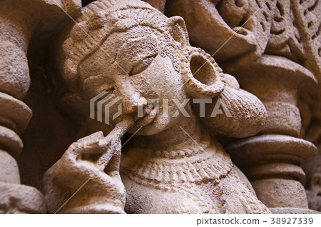 Carved idol on the inner wall of Rani ki vav 38927339