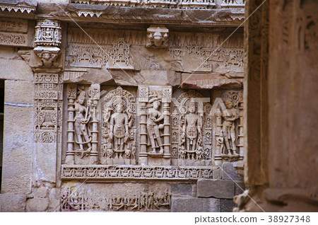 Carved idols on the inner wall of Rani ki vav 38927348