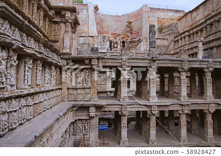Carved inner wall and pillars of Rani ki vav 38928427
