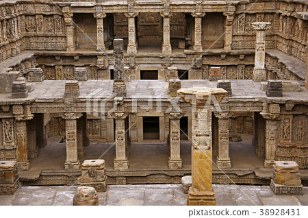 Carved inner wall and pillars of Rani ki vav Carved inner wall and pillars of Rani ki vav 38928431