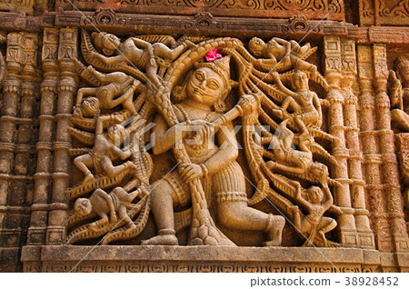 Carved idol on the outer wall, Hatkeshwar Mahadev 38928452