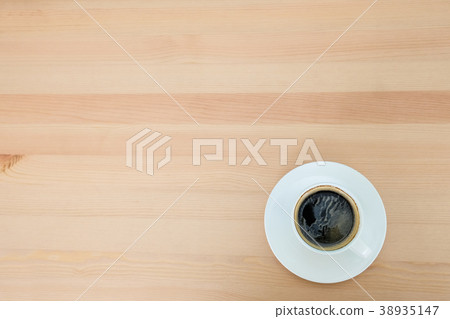 Cup of hot coffee amaricano on the surface placed Cup of hot coffee amaricano on the surface placed 38935147