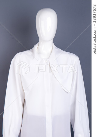 Long sleeve white shirt for ladies. Long sleeve white shirt for ladies. 38937678