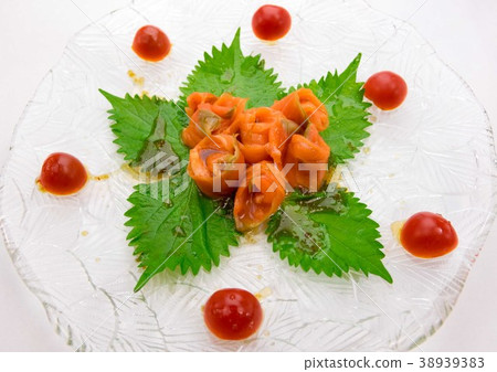 Petal of salmon carpaccio Petal of salmon carpaccio 38939383