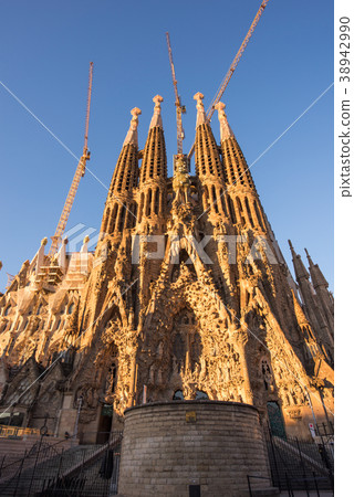 Sagrada Familia in the morning of dawn 38942990
