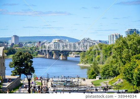 Ottawa, Canada - September 8, 2015:Alexandra Bridg Ottawa, Canada - September 8, 2015:Alexandra Bridg 38944034