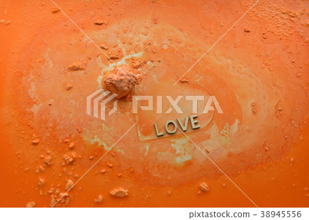 LOVE背景素材橙色 LOVE背景素材橙色 38945556