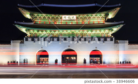 Night view of Gwanhwamun in Seoul Night view of Gwanhwamun in Seoul 38946606