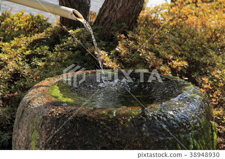 松本市的泉水 松本市的泉水 38948930