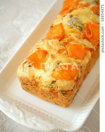 Keyhole Hall with smoked salmon and quail eggs (vertical high angle view) 38954975