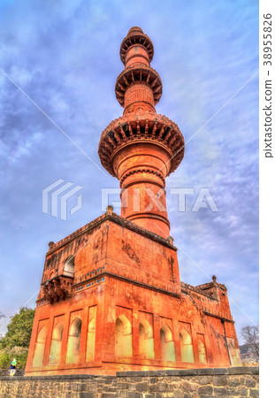 Chand Minar, a minaret at Daulatabad fort in Chand Minar, a minaret at Daulatabad fort in 38955826
