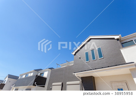 Newly built housing image 38955958