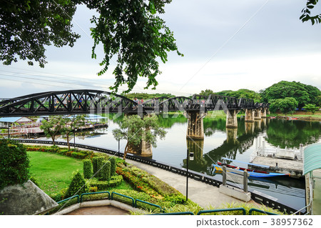 Bridge over the battlefield 38957362