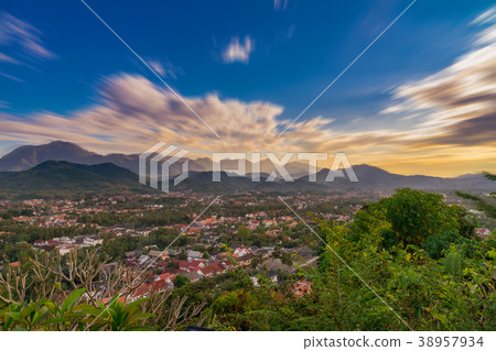 Long exposure landscape for viewpoint at sunset  38957934