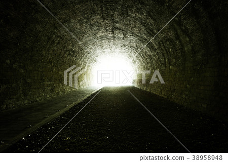 舊隧道 Old Tunnel 古いトンネル 崎頂 竹南 苗栗 未來 時空 時間 空間 黑暗 抽象 38958948