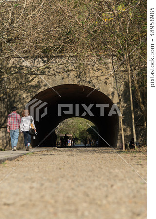 老隧道老隧道涼爽季節荒涼季節竹南幸町 老隧道老隧道涼爽季節荒涼季節竹南幸町 38958985