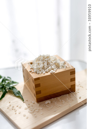 Malted rice  38959910