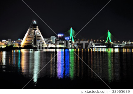 Aomori Port Asam and Aomori Bay Bridge night view 38965689