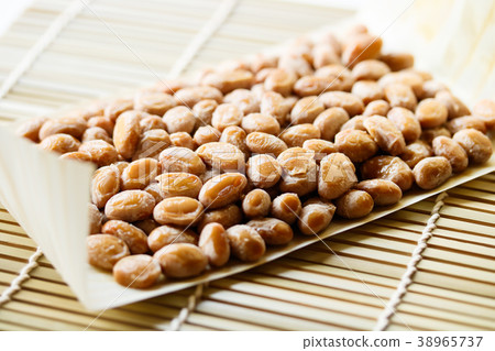 Traditional natto 38965737
