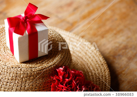 Mother's Day gift 38966083