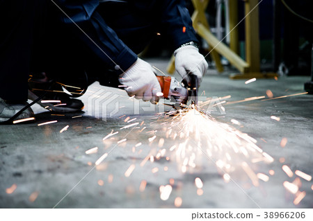 Mechanic working landscape Mechanic working landscape 38966206