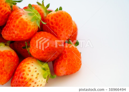 Strawberry Strawberry 38966494