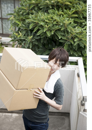 Moving scene Loading, unloading and clearing up Moving scene Loading, unloading and clearing up 38967735