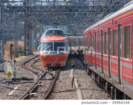 LSE supermarket going to Hakone 38968166