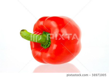 bell pepper isolated on white background bell pepper isolated on white background 38971005