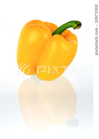 yellow bell pepper isolated on white background yellow bell pepper isolated on white background 38971008