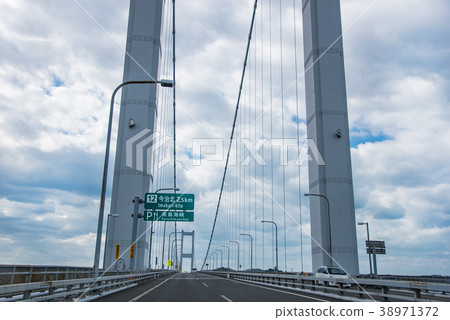沿著Shimanami Kaido Kurushima Strait Bridge開車，Imabari North Inter-Kushima Strait Parking即將開通。 38971372