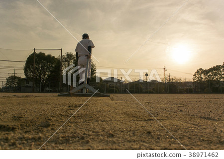 Men who catch dragonflies Men who catch dragonflies 38971462
