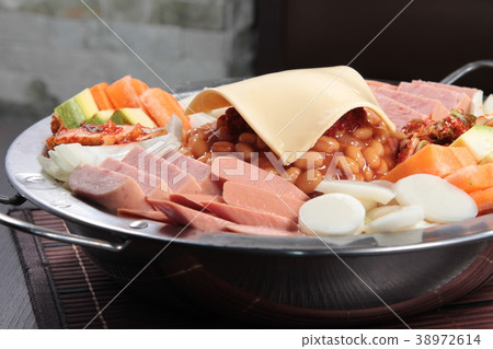 sausage sausage 38972614