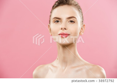 Beauty Spa Concept - Caucasian Woman with perfect 38972792
